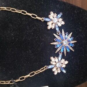 BERRY 3 STATION STATEMENT NECKLACE